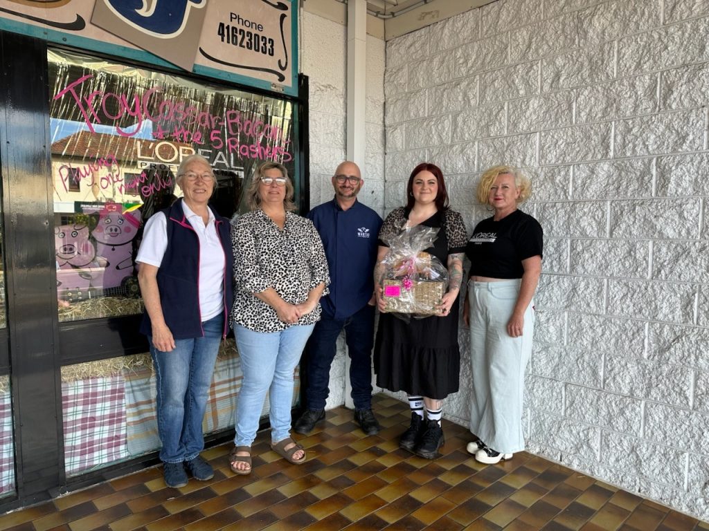 Baconfest KCCI window competition